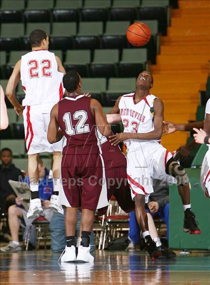 Thumbnail 2 in East Hampton vs. Peekskill (NYSPHSAA A Semifinal) photogallery.