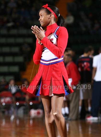 Thumbnail 3 in East Hampton vs. Peekskill (NYSPHSAA A Semifinal) photogallery.