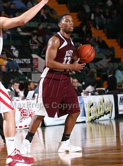 Thumbnail 2 in East Hampton vs. Peekskill (NYSPHSAA A Semifinal) photogallery.