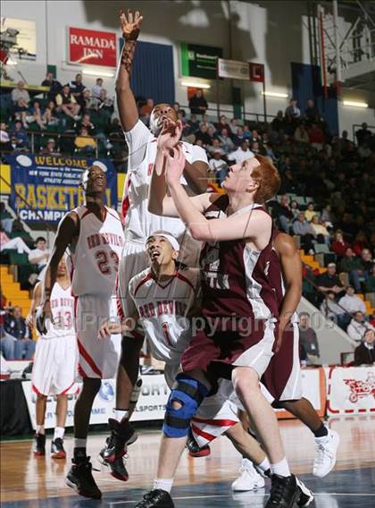 Thumbnail 2 in East Hampton vs. Peekskill (NYSPHSAA A Semifinal) photogallery.