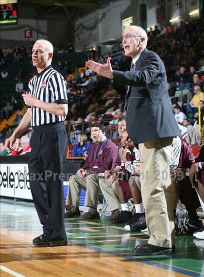 Thumbnail 2 in East Hampton vs. Peekskill (NYSPHSAA A Semifinal) photogallery.
