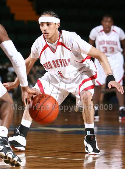 Thumbnail 3 in East Hampton vs. Peekskill (NYSPHSAA A Semifinal) photogallery.