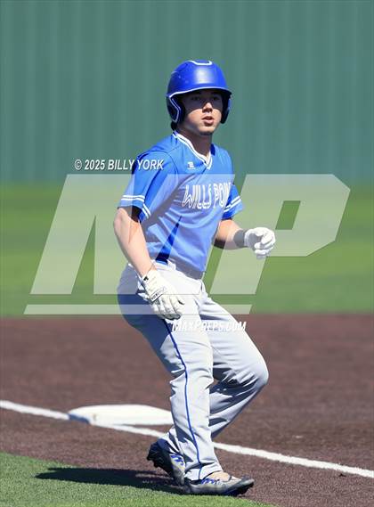 Thumbnail 2 in Grand Saline vs Wills Point photogallery.