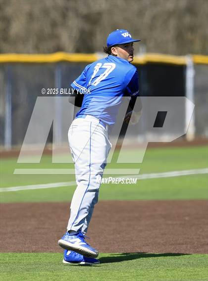 Thumbnail 3 in Grand Saline vs Wills Point photogallery.