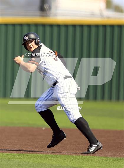 Thumbnail 1 in Grand Saline vs Wills Point photogallery.
