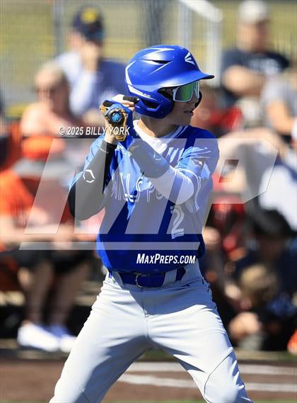 Thumbnail 3 in Grand Saline vs Wills Point photogallery.