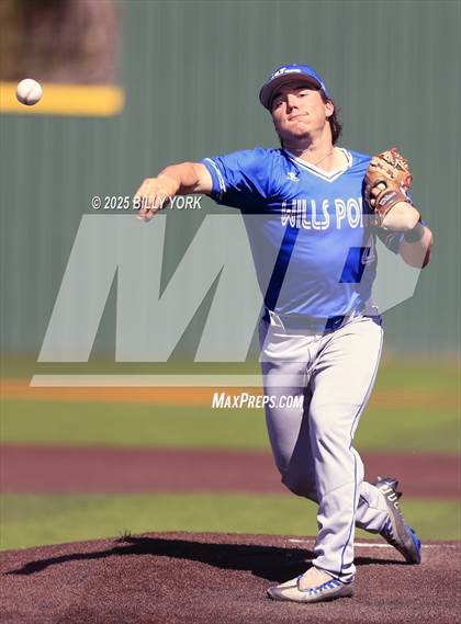 Thumbnail 2 in Grand Saline vs Wills Point photogallery.