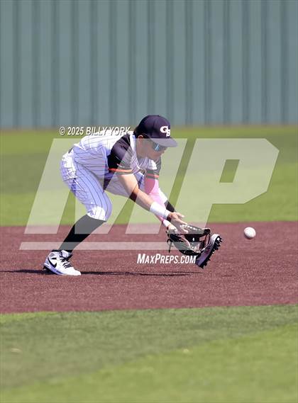 Thumbnail 2 in Grand Saline vs Wills Point photogallery.