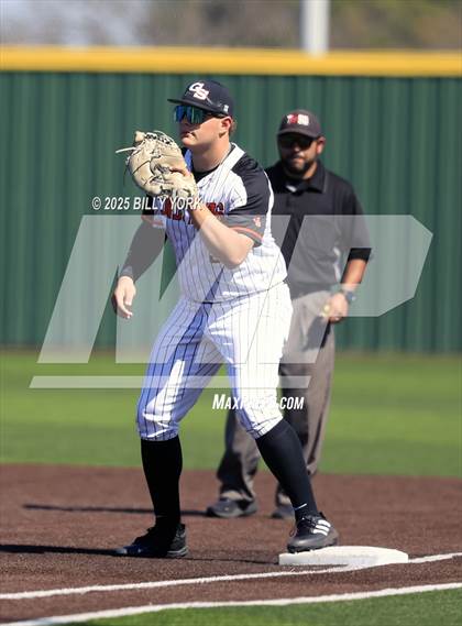 Thumbnail 1 in Grand Saline vs Wills Point photogallery.