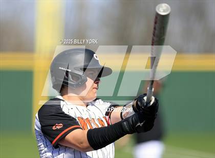 Thumbnail 2 in Grand Saline vs Wills Point photogallery.