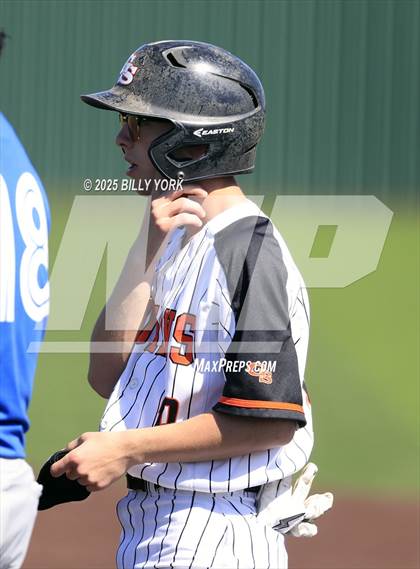 Thumbnail 3 in Grand Saline vs Wills Point photogallery.