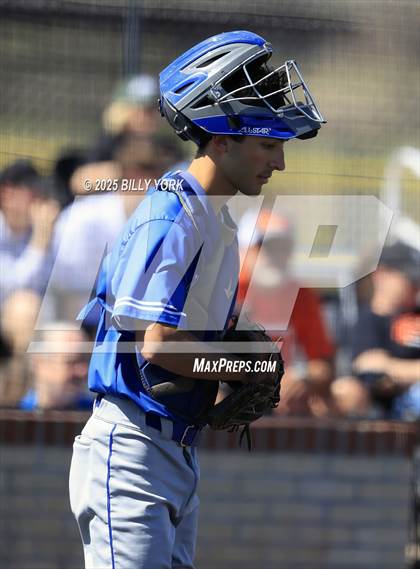 Thumbnail 3 in Grand Saline vs Wills Point photogallery.