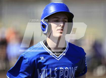 Thumbnail 2 in Grand Saline vs Wills Point photogallery.