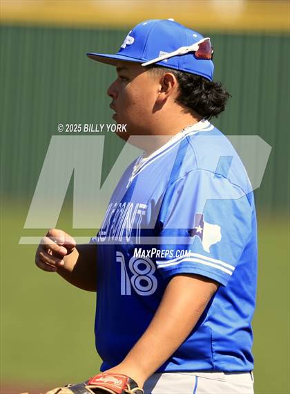 Thumbnail 3 in Grand Saline vs Wills Point photogallery.