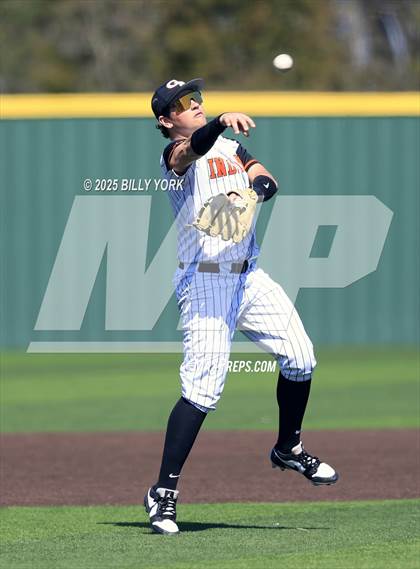 Thumbnail 1 in Grand Saline vs Wills Point photogallery.