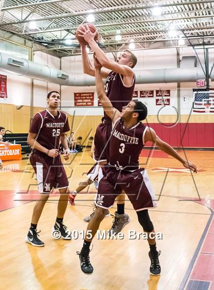 Thumbnail 2 in MacDuffie vs Bridgton Academy (St Andrew's Holiday Classic) photogallery.