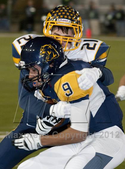 Thumbnail 1 in Whitmer vs. Archbishop Moeller (OHSAA D1 Final) photogallery.