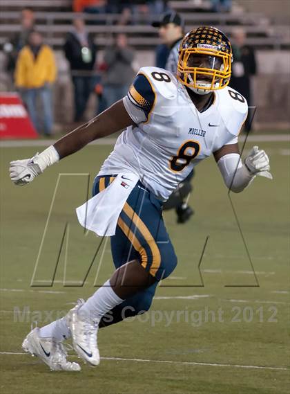 Thumbnail 3 in Whitmer vs. Archbishop Moeller (OHSAA D1 Final) photogallery.