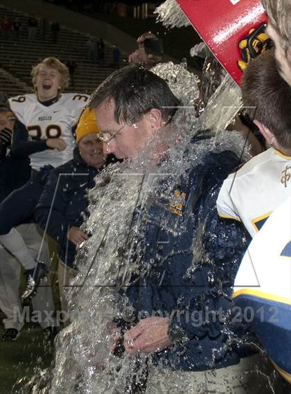 Thumbnail 1 in Whitmer vs. Archbishop Moeller (OHSAA D1 Final) photogallery.
