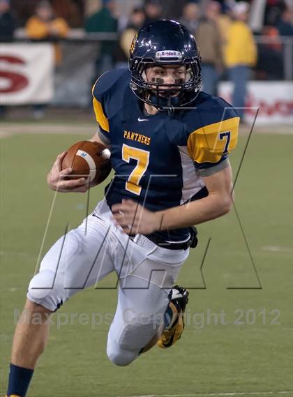 Thumbnail 2 in Whitmer vs. Archbishop Moeller (OHSAA D1 Final) photogallery.