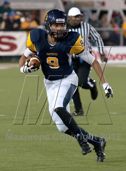 Thumbnail 1 in Whitmer vs. Archbishop Moeller (OHSAA D1 Final) photogallery.