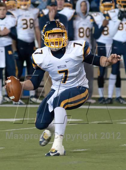 Thumbnail 2 in Whitmer vs. Archbishop Moeller (OHSAA D1 Final) photogallery.