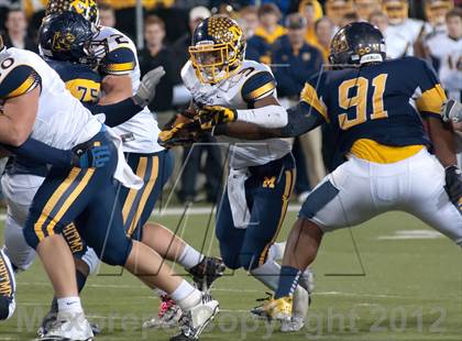 Thumbnail 2 in Whitmer vs. Archbishop Moeller (OHSAA D1 Final) photogallery.