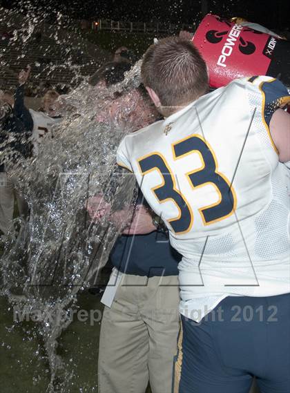 Thumbnail 3 in Whitmer vs. Archbishop Moeller (OHSAA D1 Final) photogallery.
