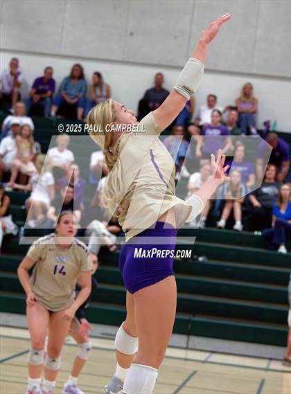 Thumbnail 2 in JV: Notre Dame Prep @ Horizon photogallery.