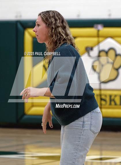 Thumbnail 2 in JV: Notre Dame Prep @ Horizon photogallery.