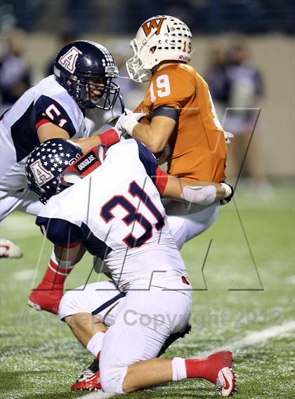 Thumbnail 2 in Allen vs. Round Rock Westwood (UIL 5A Division 1 Regional Playoff) photogallery.