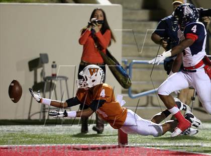 Thumbnail 1 in Allen vs. Round Rock Westwood (UIL 5A Division 1 Regional Playoff) photogallery.