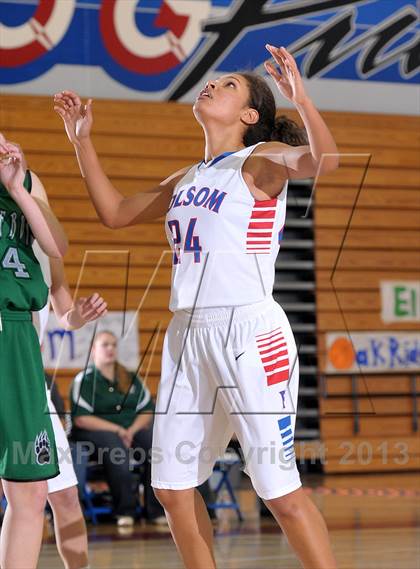 Thumbnail 3 in Ponderosa vs. Folsom (Lady Bulldogs Winter Classic) photogallery.
