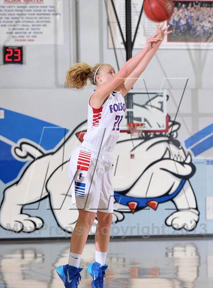 Thumbnail 3 in Ponderosa vs. Folsom (Lady Bulldogs Winter Classic) photogallery.
