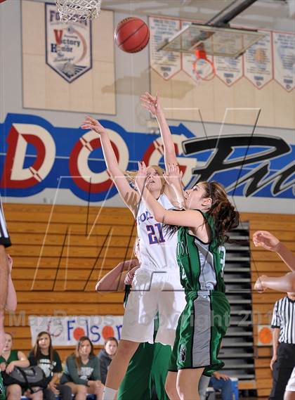 Thumbnail 3 in Ponderosa vs. Folsom (Lady Bulldogs Winter Classic) photogallery.