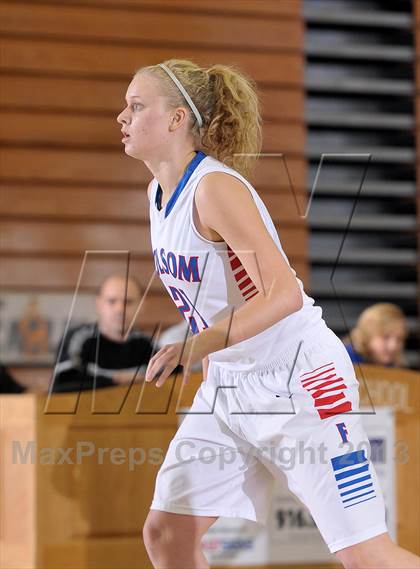 Thumbnail 1 in Ponderosa vs. Folsom (Lady Bulldogs Winter Classic) photogallery.
