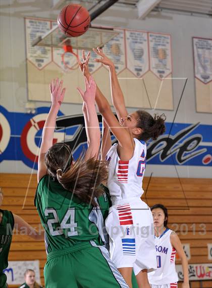 Thumbnail 3 in Ponderosa vs. Folsom (Lady Bulldogs Winter Classic) photogallery.