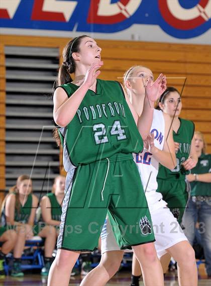 Thumbnail 3 in Ponderosa vs. Folsom (Lady Bulldogs Winter Classic) photogallery.