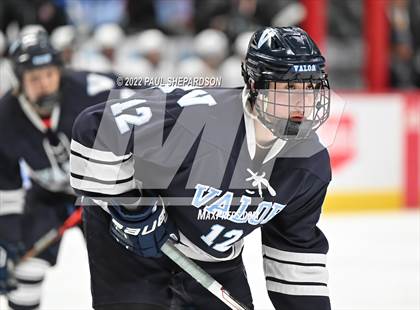 Thumbnail 2 in Denver East vs. Valor Christian (CHSAA 5A State Final Game) photogallery.