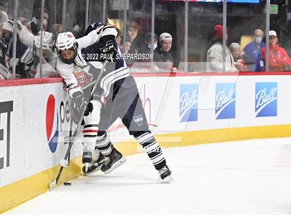 Thumbnail 1 in Denver East vs. Valor Christian (CHSAA 5A State Final Game) photogallery.