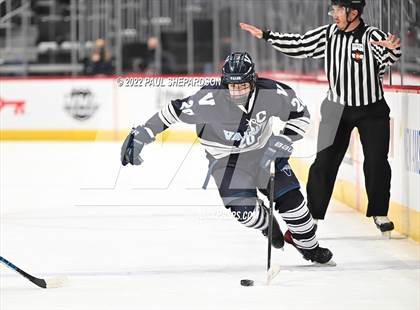 Thumbnail 2 in Denver East vs. Valor Christian (CHSAA 5A State Final Game) photogallery.