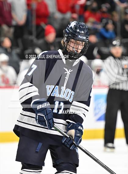 Thumbnail 3 in Denver East vs. Valor Christian (CHSAA 5A State Final Game) photogallery.