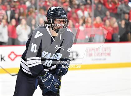 Thumbnail 2 in Denver East vs. Valor Christian (CHSAA 5A State Final Game) photogallery.