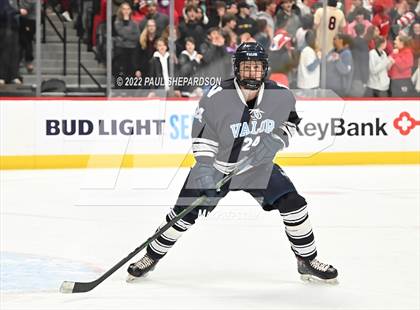 Thumbnail 1 in Denver East vs. Valor Christian (CHSAA 5A State Final Game) photogallery.