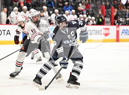 Thumbnail 2 in Denver East vs. Valor Christian (CHSAA 5A State Final Game) photogallery.