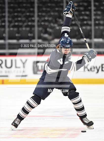 Thumbnail 2 in Denver East vs. Valor Christian (CHSAA 5A State Final Game) photogallery.