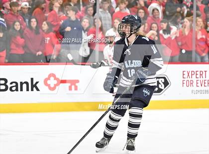 Thumbnail 3 in Denver East vs. Valor Christian (CHSAA 5A State Final Game) photogallery.