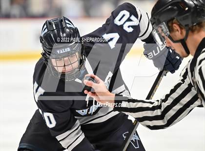 Thumbnail 1 in Denver East vs. Valor Christian (CHSAA 5A State Final Game) photogallery.