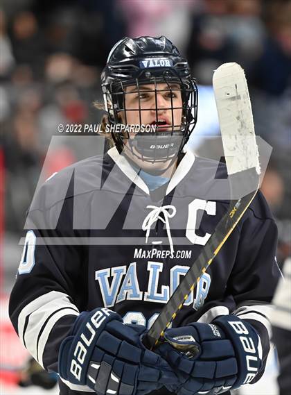 Thumbnail 3 in Denver East vs. Valor Christian (CHSAA 5A State Final Game) photogallery.