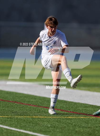 Thumbnail 1 in Ralston Valley vs. Broomfield (CHSAA 5A Quarterfinal) photogallery.
